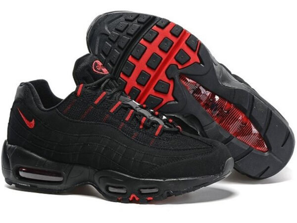 Nike Air Max 95 черные с красным (40-45)
