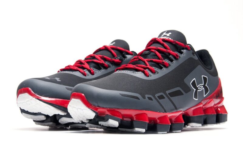 Under Armour Scorpio черно-серые с красным (40-45)