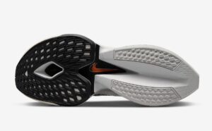 Nike Air Zoom Tempo Next Flyknit белые с сеткой женские (35-40)